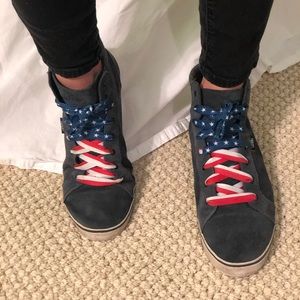 Vans Hightop Sneakers